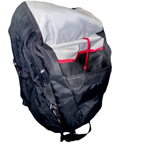 The North Face Black Backpack for Men - Picture 10 of 16